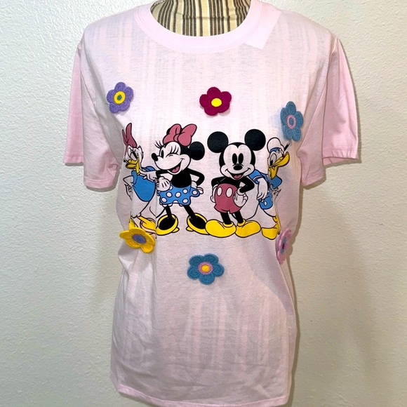 Disney Tops - Disney Friends T-Shirt. Pink Medium